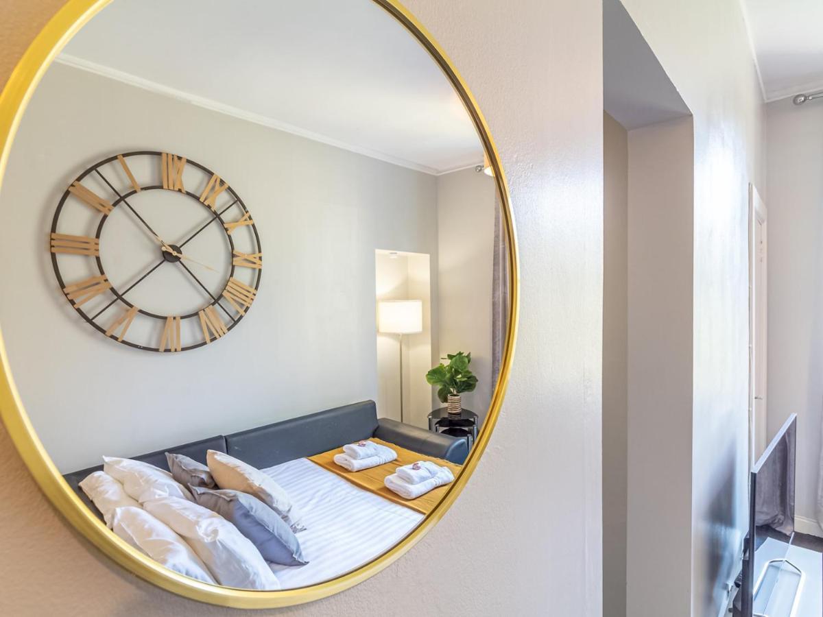 Pass The Keys Spacious And Homely Flat On The Royal Mile EDI Eksteriør bilde