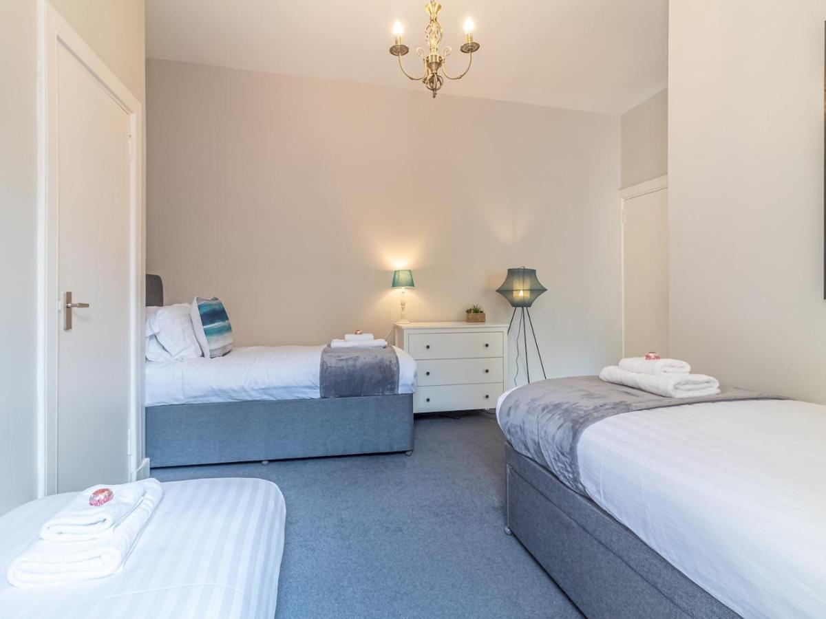 Pass The Keys Spacious And Homely Flat On The Royal Mile EDI Eksteriør bilde