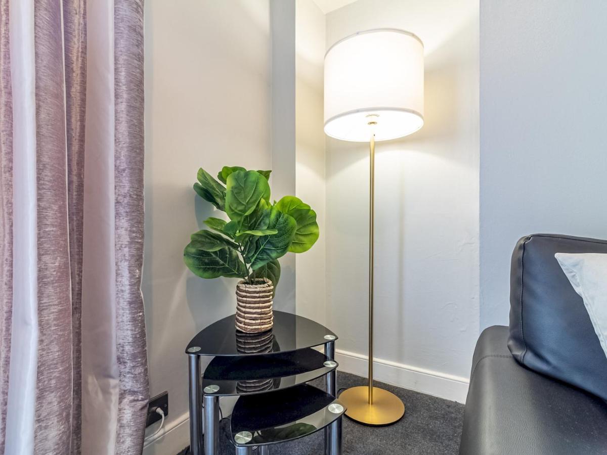 Pass The Keys Spacious And Homely Flat On The Royal Mile EDI Eksteriør bilde