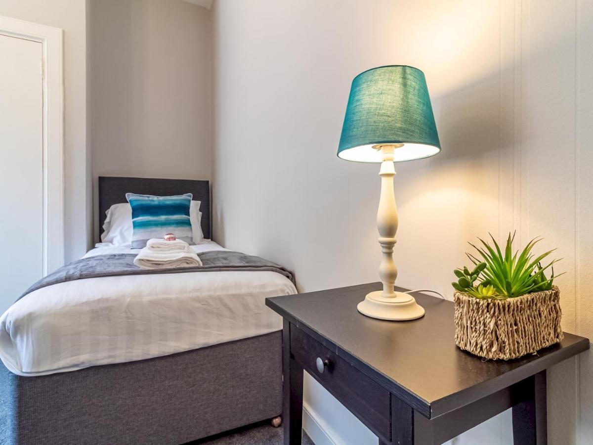 Pass The Keys Spacious And Homely Flat On The Royal Mile EDI Eksteriør bilde