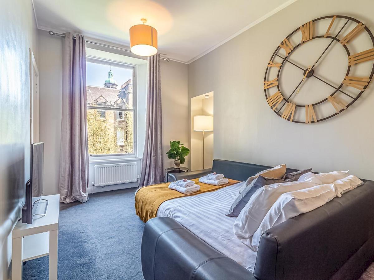 Pass The Keys Spacious And Homely Flat On The Royal Mile EDI Eksteriør bilde